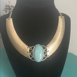 Chic Bohemian Gold Tone Necklace Oval Polished Turquoise Colored Centerpiece